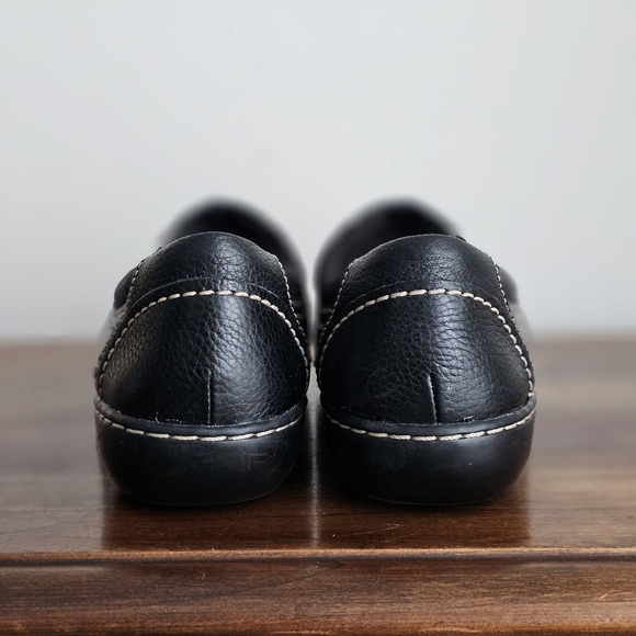 Clarks Women’s Ashland Joy Leather Slip-On Loafers Black Comfort Shoes Size 7M - Picture 5 of 14